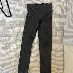 Spanx faux leather leggings Medium Petite